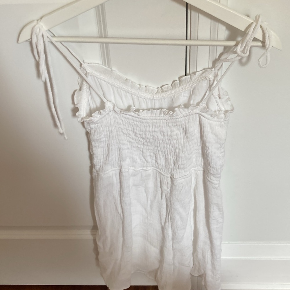 White romper - Picture 2 of 3